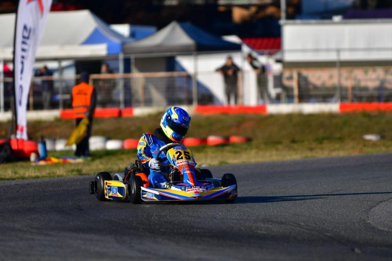 Καρό σημαία του Πρωταθλήματος Karting για το 2017!
